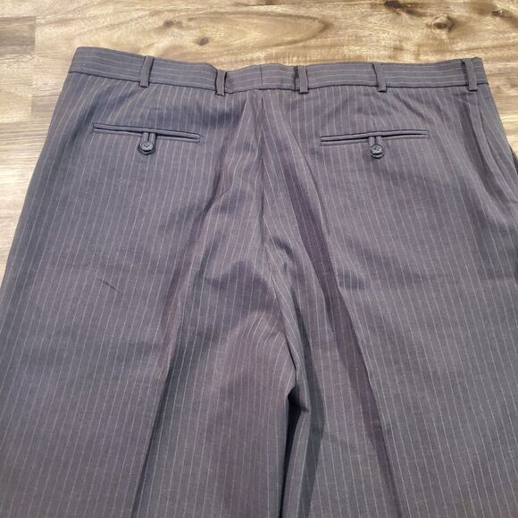 Perry Ellis Portfolio Men's 40x30 Pinstriped Gray Dress Pants Slacks 40x29.5 - Picture 6 of 6
